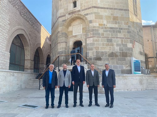 İlimizde Gençlik Hizmetleri ve Vakıf Eserlerine İlişkin Hizmetler Değerlendirildi