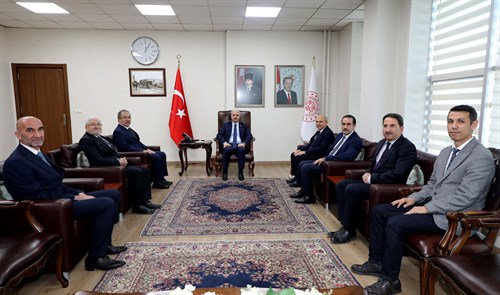 14 Mart Tıp Bayramı Münasebetiyle Valimiz İbrahim Akın’a Ziyaret